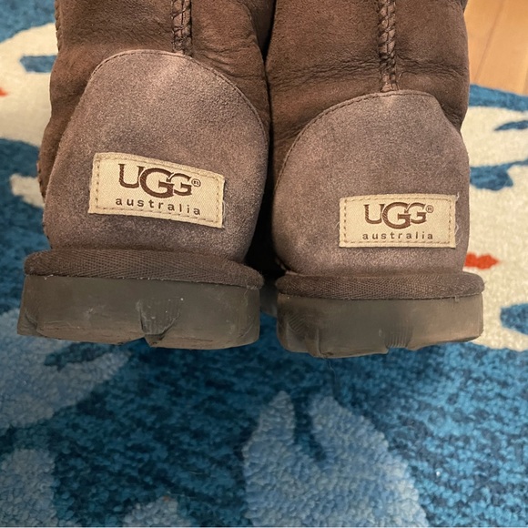UGG “Burnt Cedar” Brown Short Boots - Picture 9 of 10
